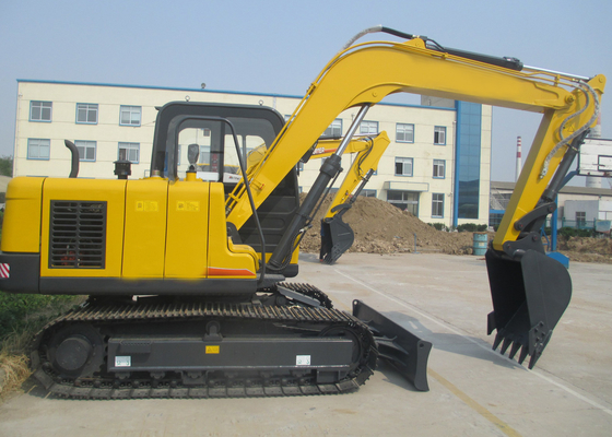 China 8200KGS Excavator Equipment Rental With Cummins Diesel Engine / KYB Hydraulic Parts supplier